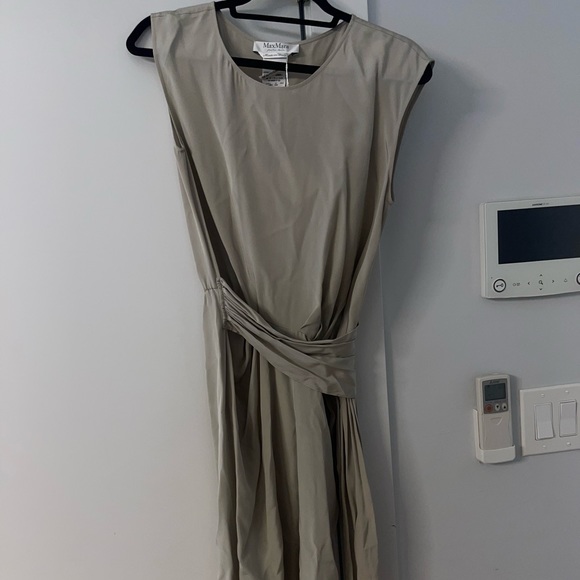 Slate colored flowy dress - Picture 5 of 6
